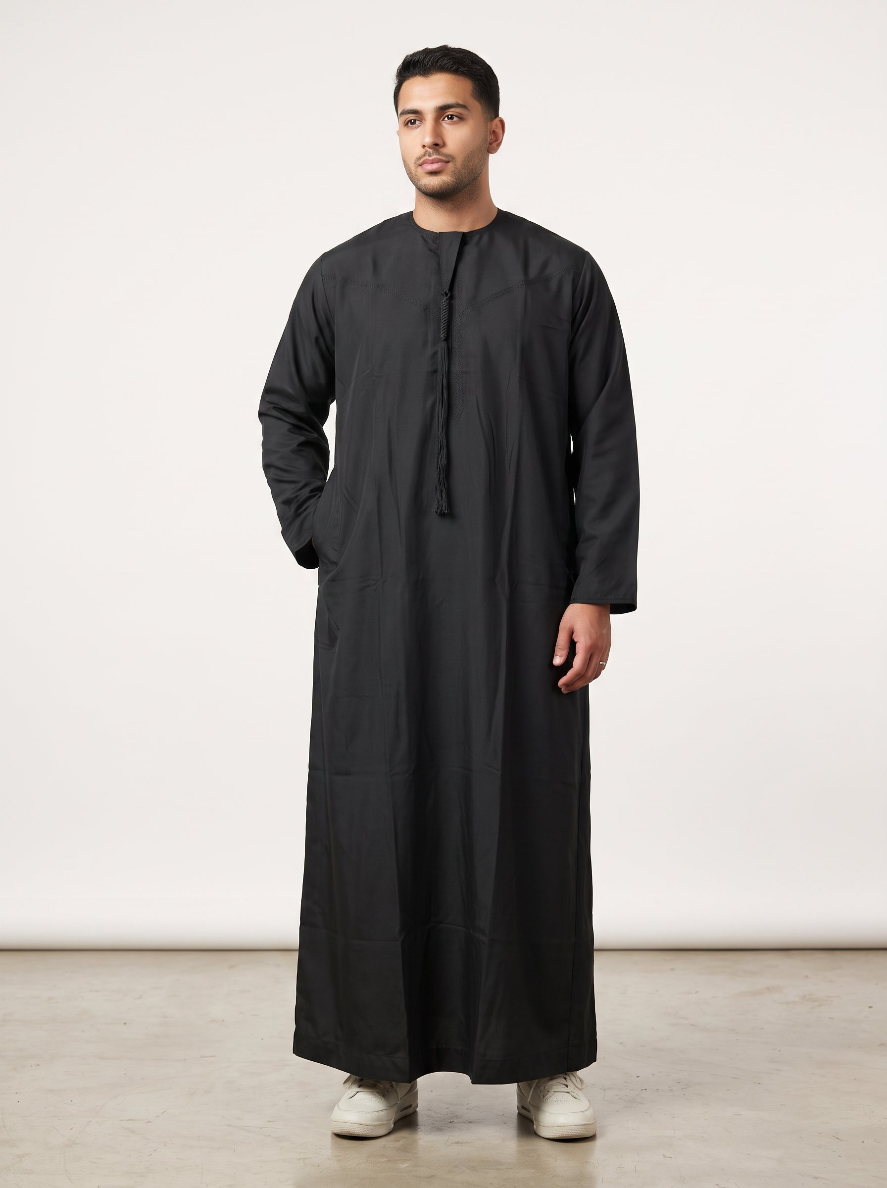 Omani Thobe